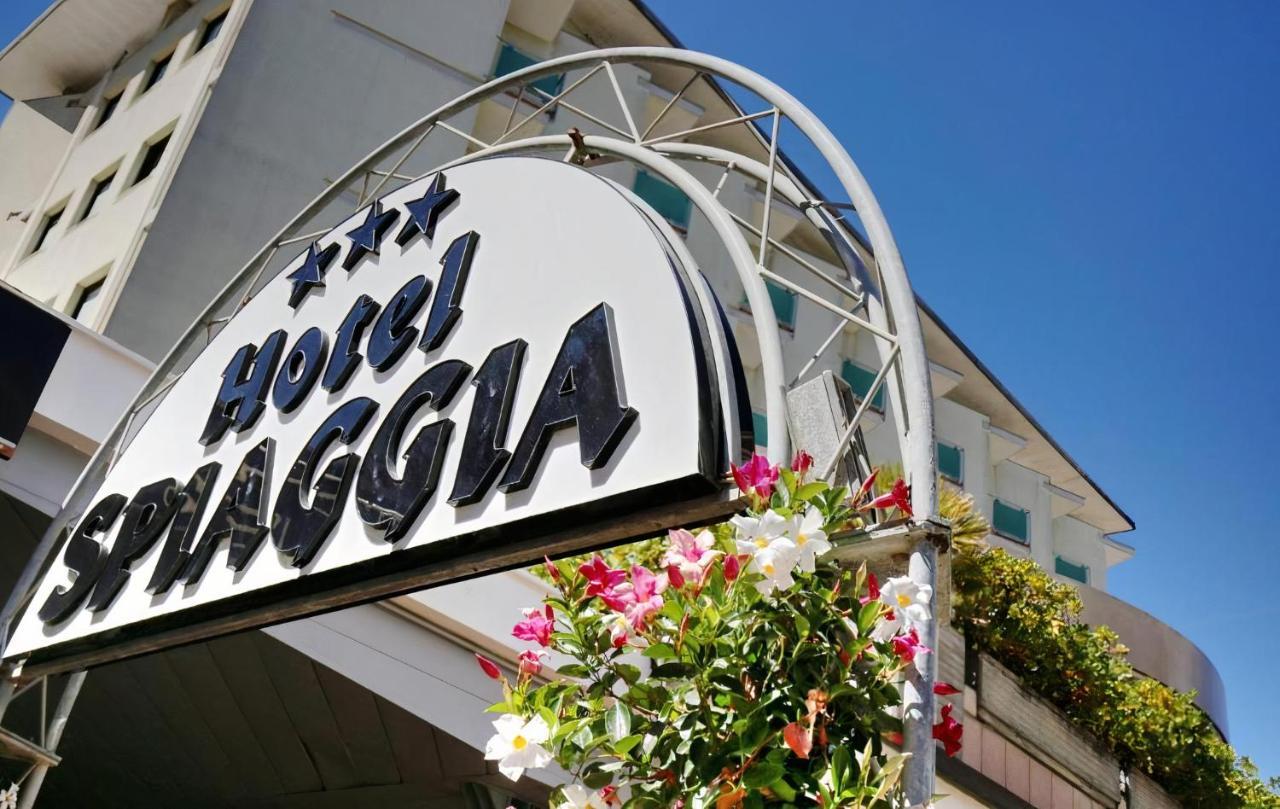 Hotel Royal-Spiaggia กัตเตโออามาเร ภายนอก รูปภาพ