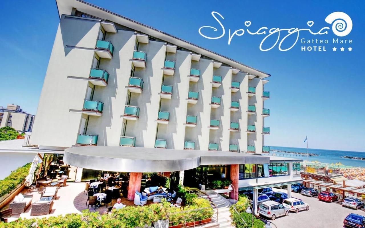 Hotel Royal-Spiaggia กัตเตโออามาเร ภายนอก รูปภาพ